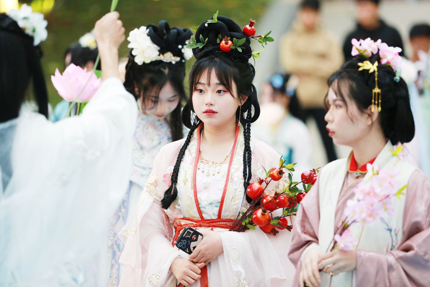 广西英华国际职业学院倾尽汉服社花朝节活动