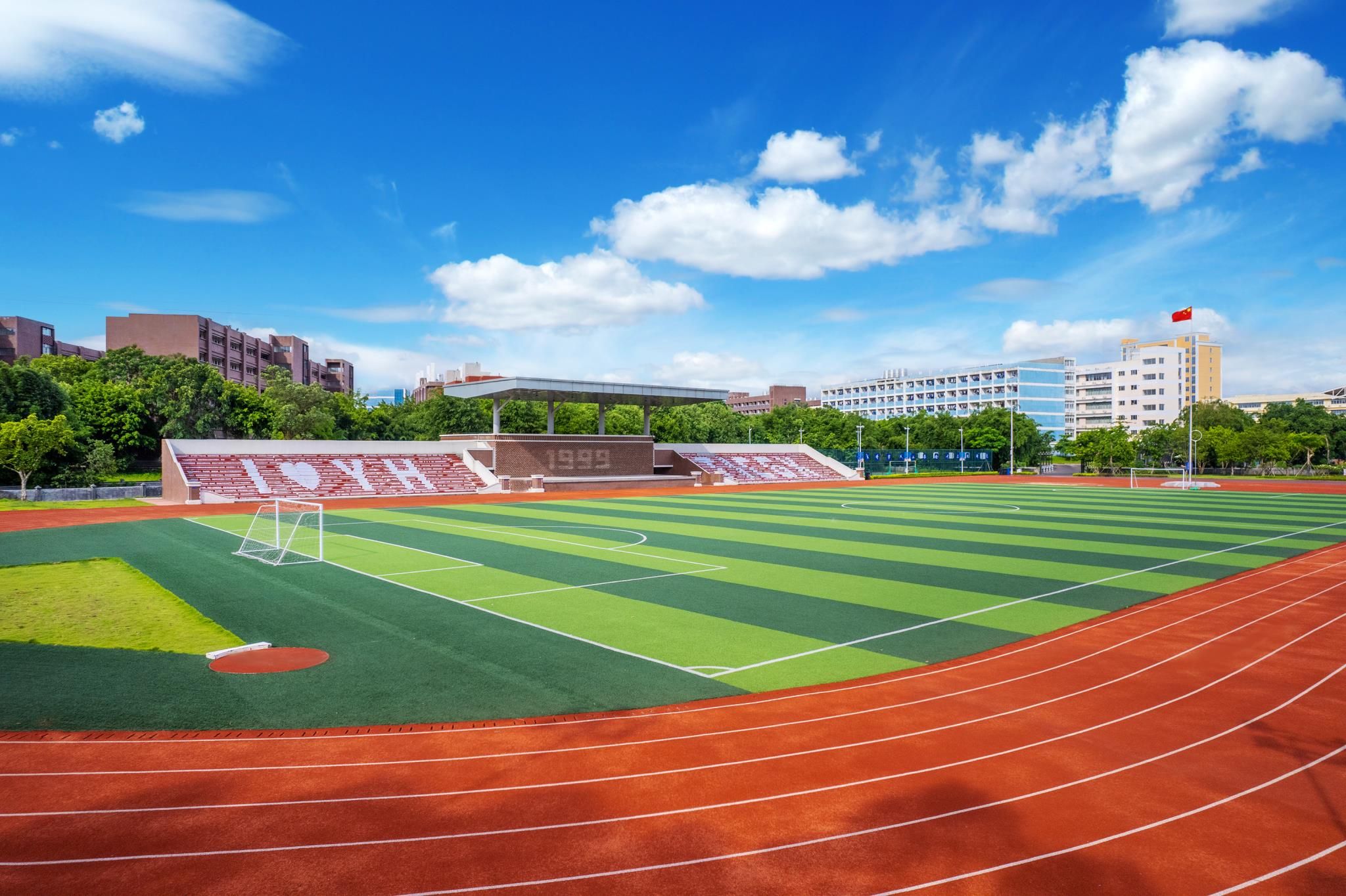 校园美景-广西英华国际职业学院 高质量就业创业标杆