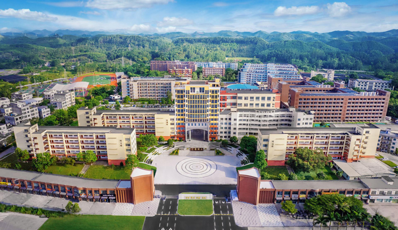 学校大门
